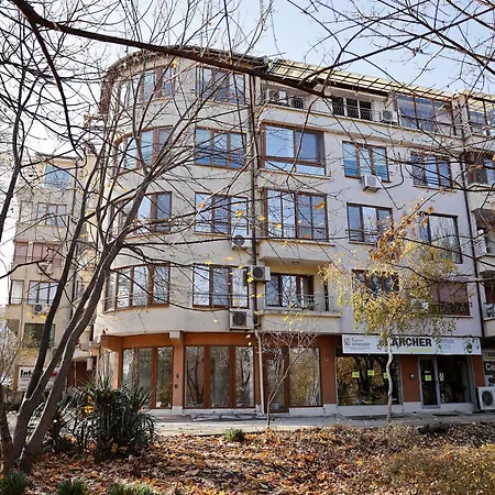 лазур 127 * Бургас
